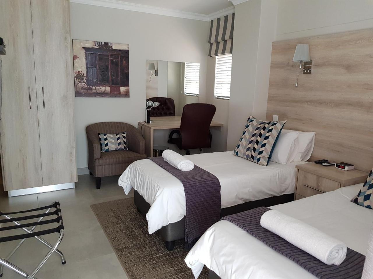 Presidensie Guest Rooms Potchefstroom Esterno foto